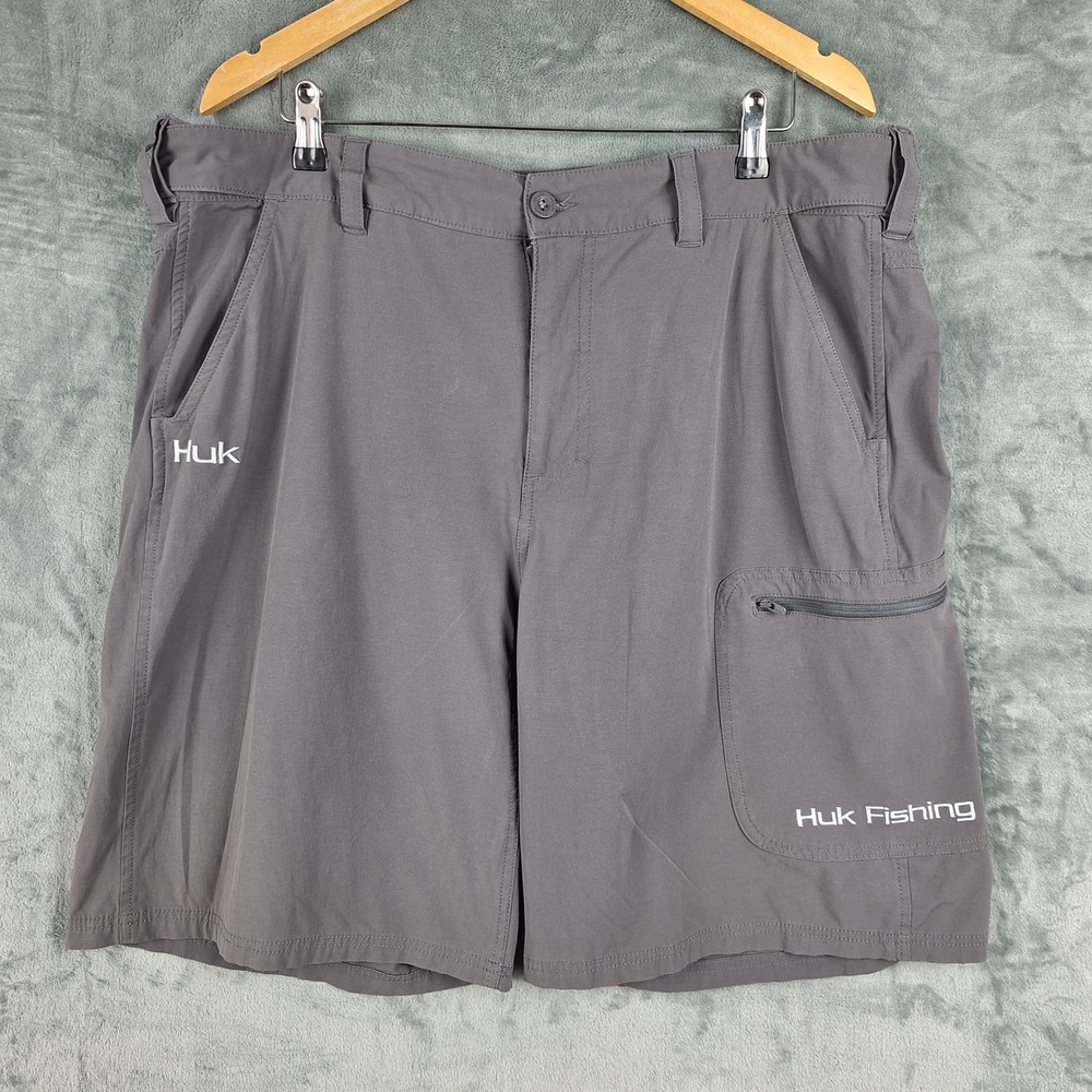 Huk Shorts Mens XXL Gray Next Level Fishing Performance Cargo Casual Outdoors